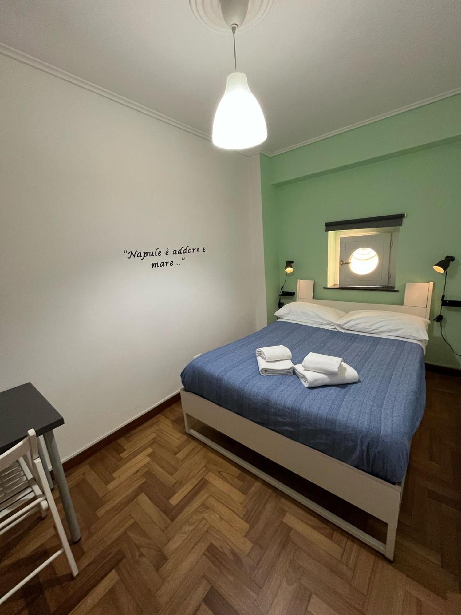 Casa de hóspedes Rota House - Apartment In Santa Chiara, The Heart Of Naples