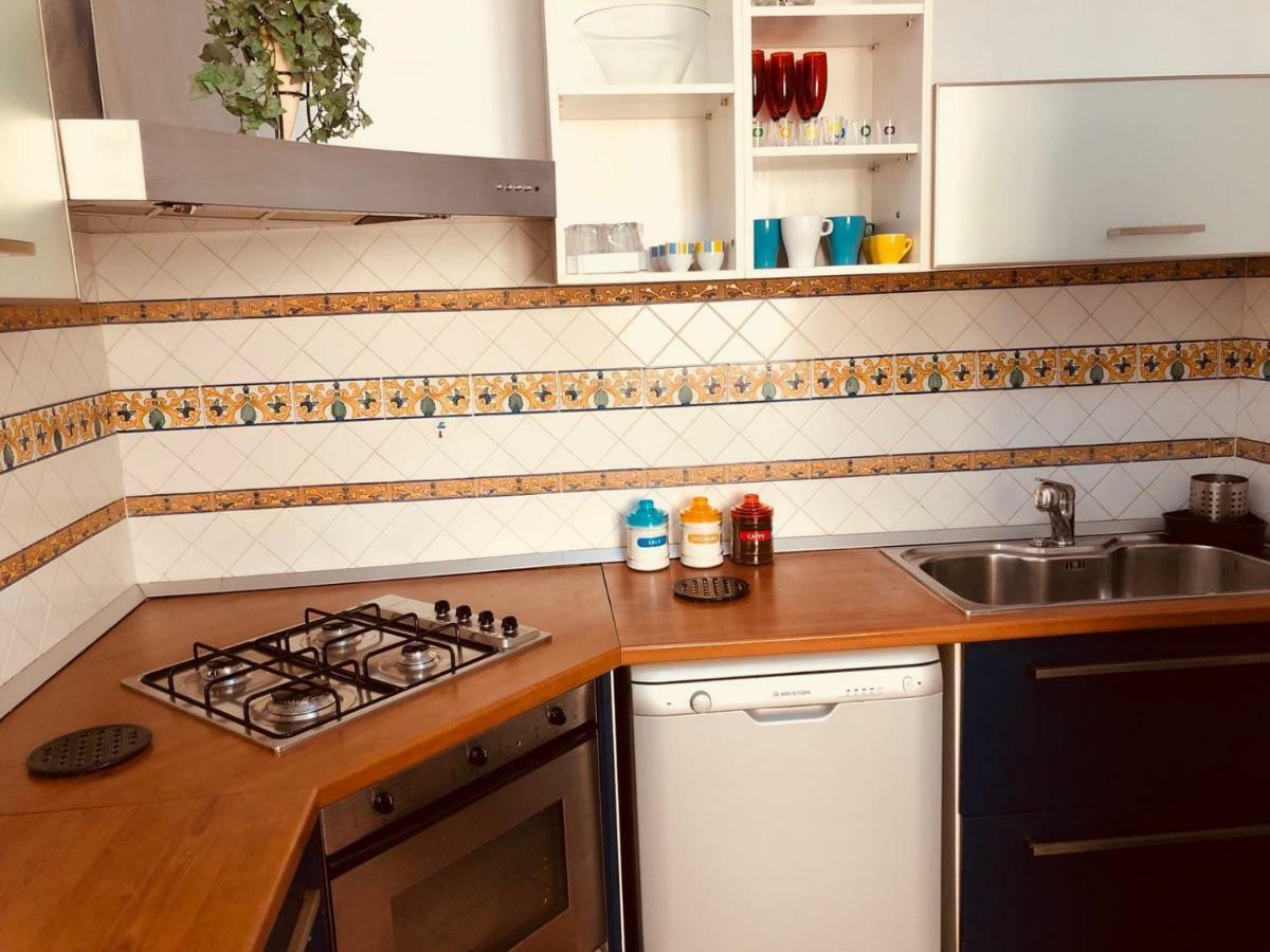 Rota House - Apartment In Santa Chiara, The Heart Of Naples Casa de hóspedes