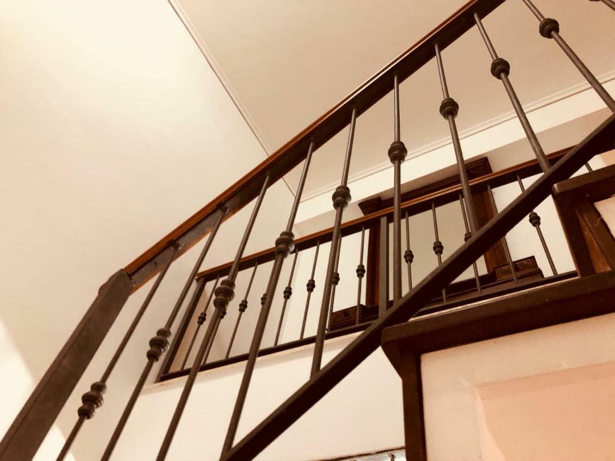 Casa de hóspedes Rota House - Apartment In Santa Chiara, The Heart Of Naples