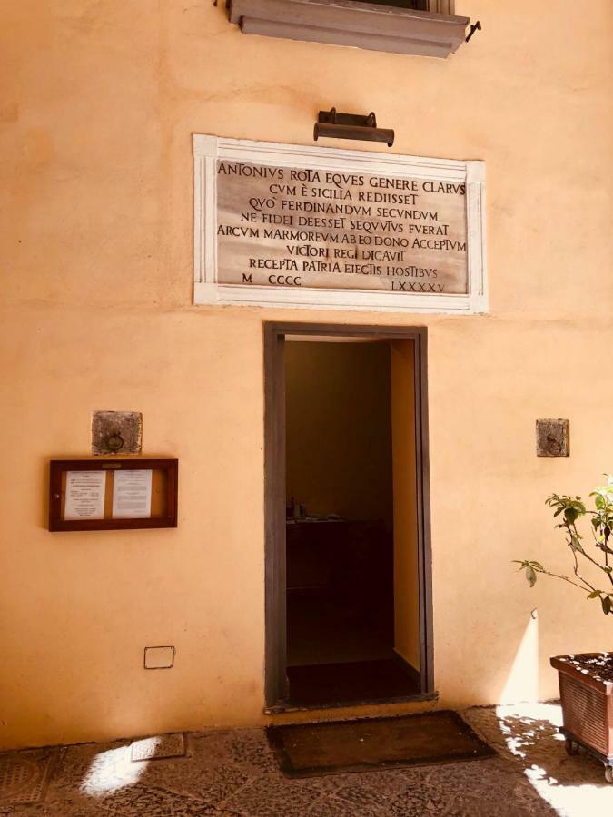 Rota House - Apartment In Santa Chiara, The Heart Of Naples Nápoles